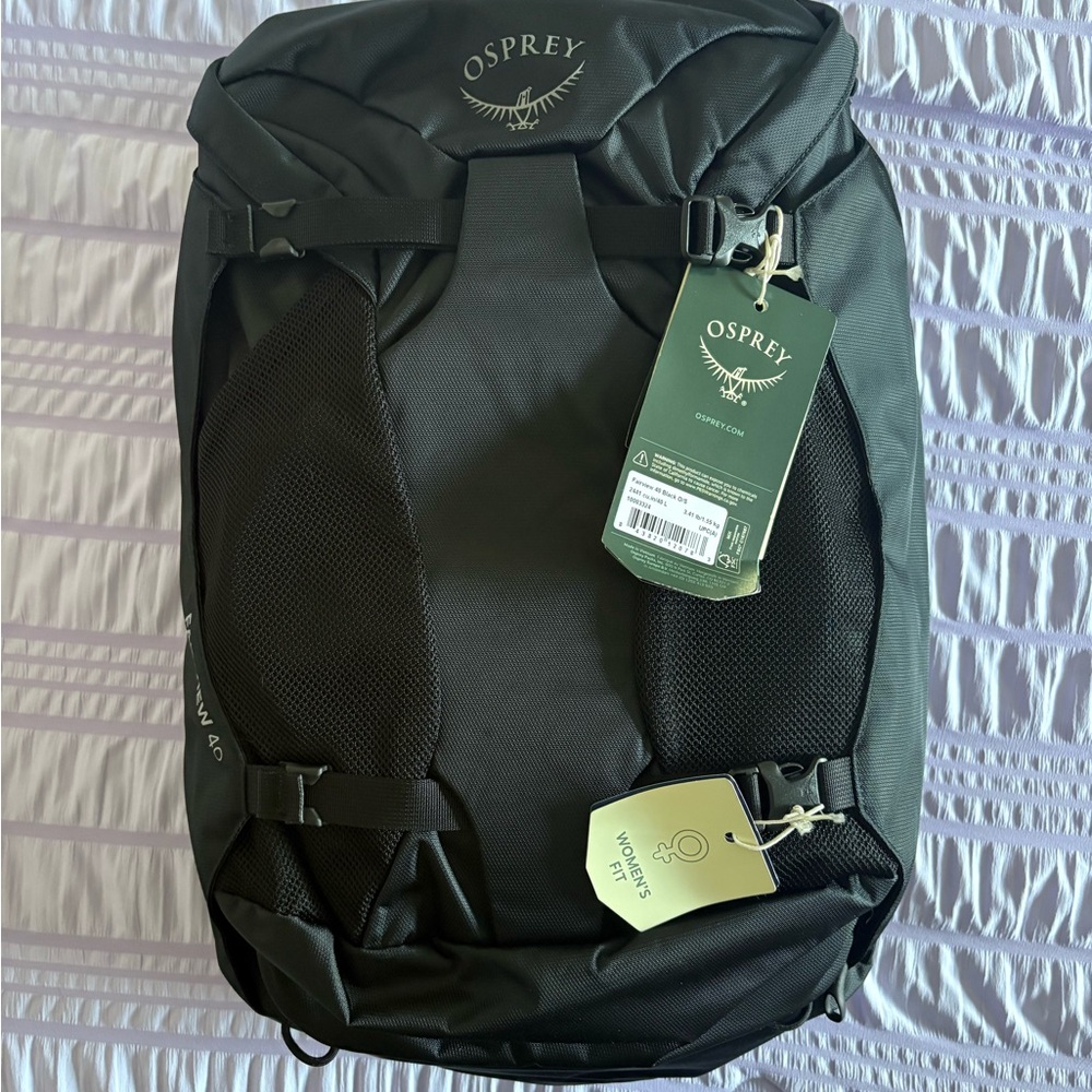 Osprey Fairview 40 (women’s) Backpack with 15 liter attachable daybag Black NWT